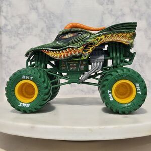 MONSTER JAM 1/24 DRAGON -  DIECAST MONSTER TRUCK